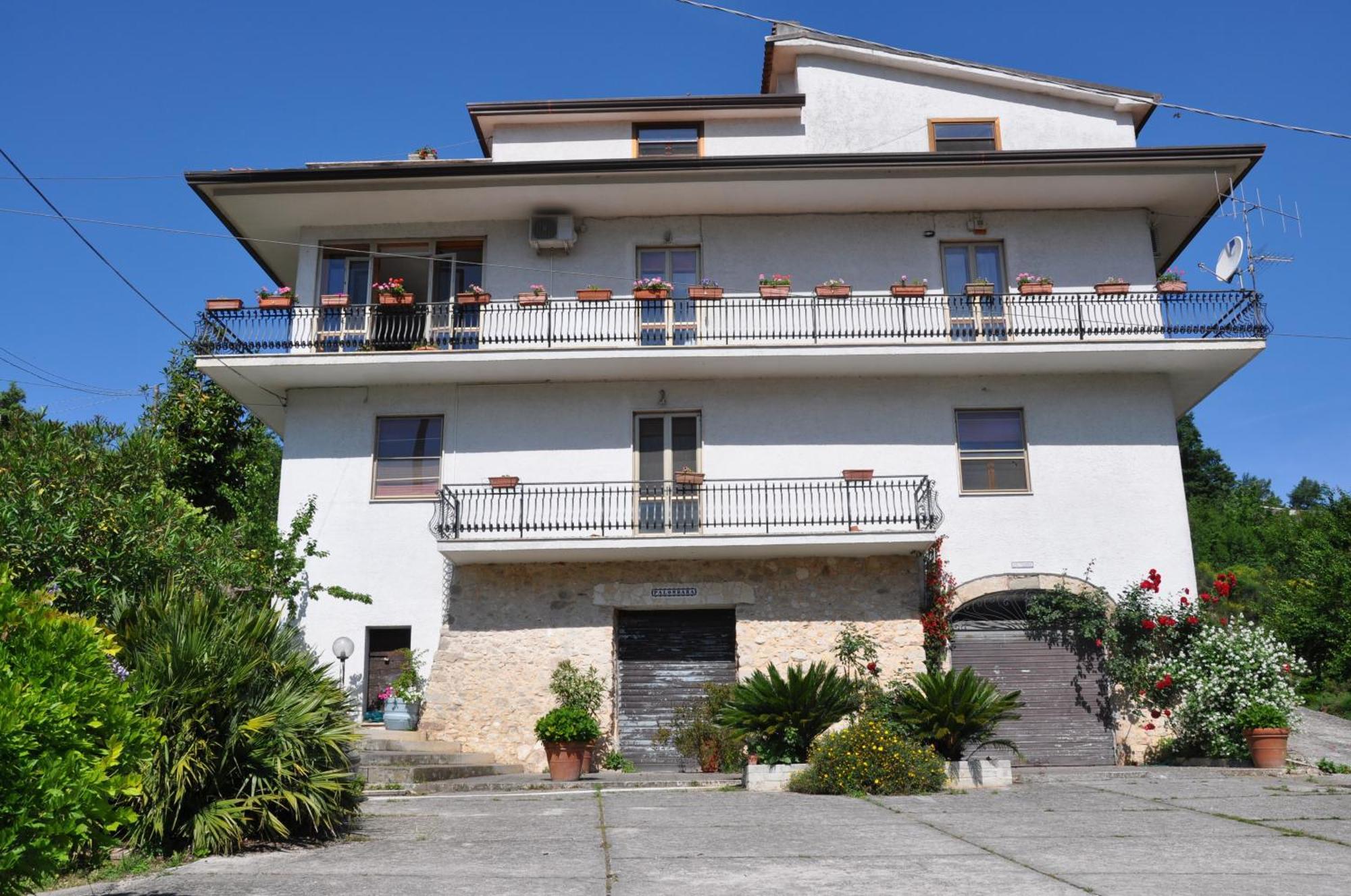 B&B La Palombara Giuliano di Roma ภายนอก รูปภาพ